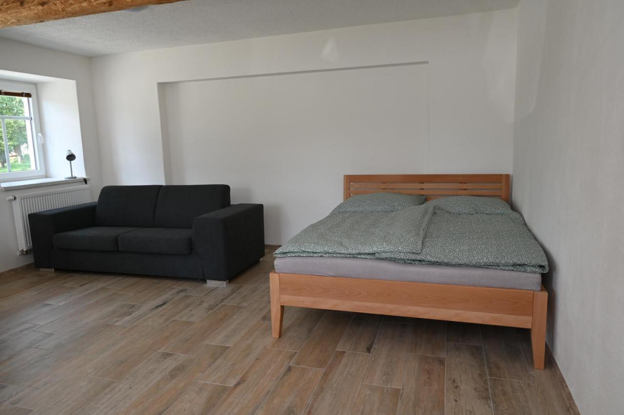Penzion Mezi Radky Jindřichův Hradec Exterior foto
