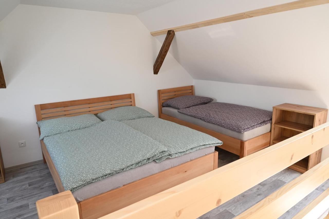 Penzion Mezi Radky Jindřichův Hradec Exterior foto
