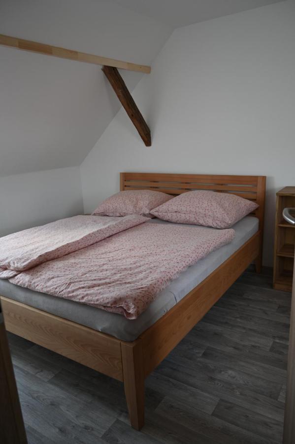Penzion Mezi Radky Jindřichův Hradec Exterior foto